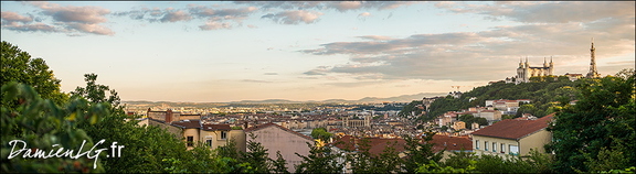 2015-07-20 Panorama Lyon CXR